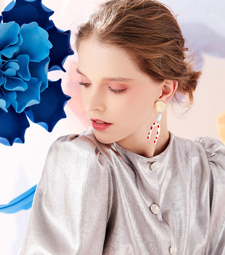 Modern retro harbor style! Hong Kong taste wave point U-shaped red glaze earrings earrings without ear holes - dianjiang-