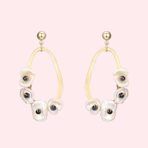 Baroque exquisite retro court atmosphere quality gold metal pearl earrings no ear hole ear clip girl - dianjiang-