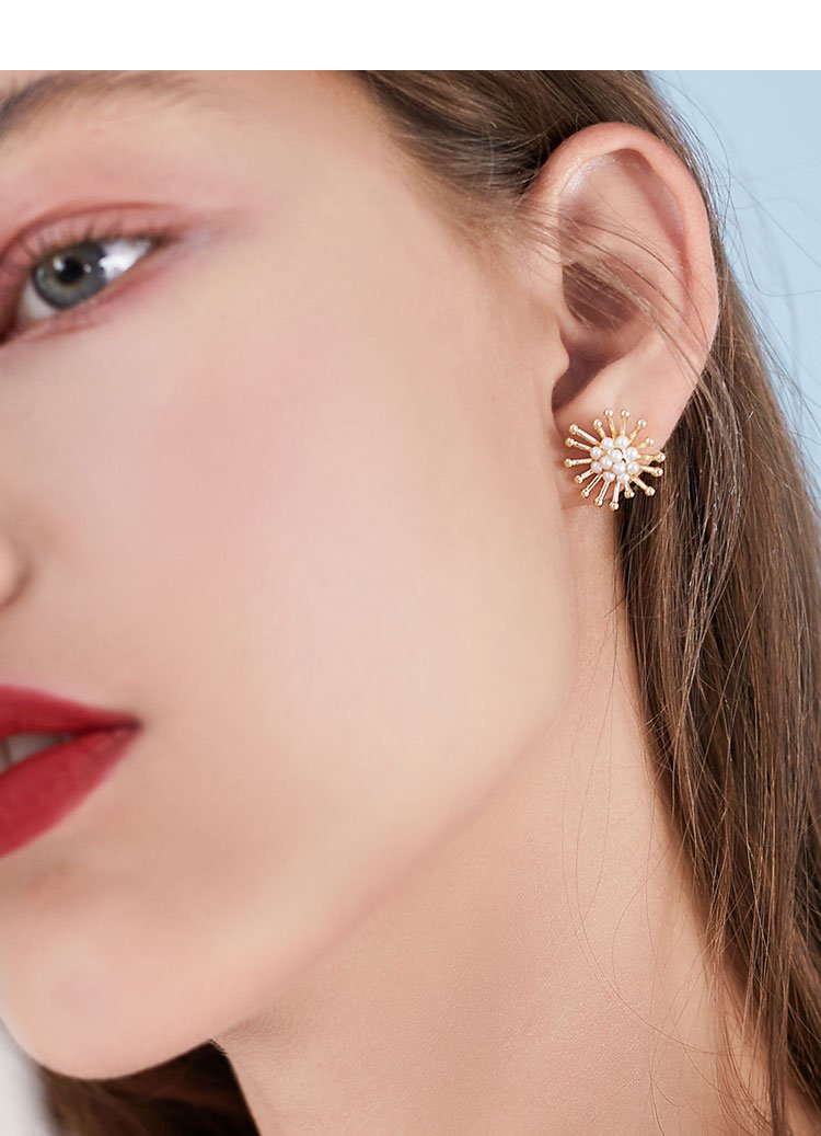 Tender little flower on the ear, delicate inlaid with rice bead, pearl flower, ear nail, earring, ear clip, female without ear hole - dianjiang-