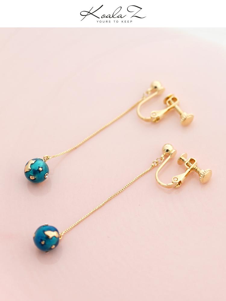 Original Japanese hand made glaze, sweet personality, blue dream, universe, starry sky, cat, ear stud, no ear hole, ear clip, female - dianjiang-