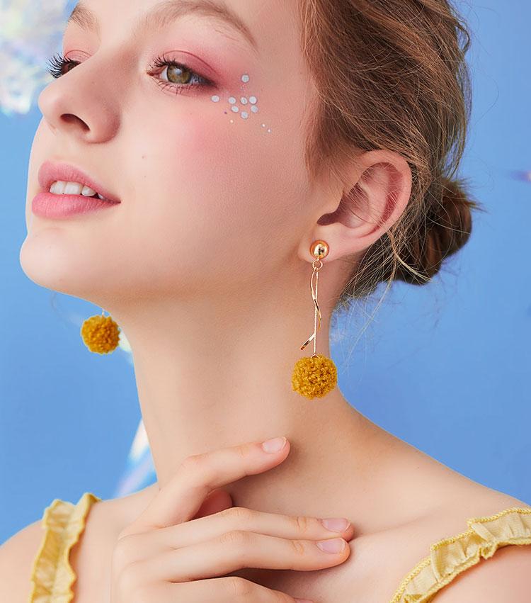 Gently ginger-colored hairball pendant earrings no ear socket clip girl - dianjiang-