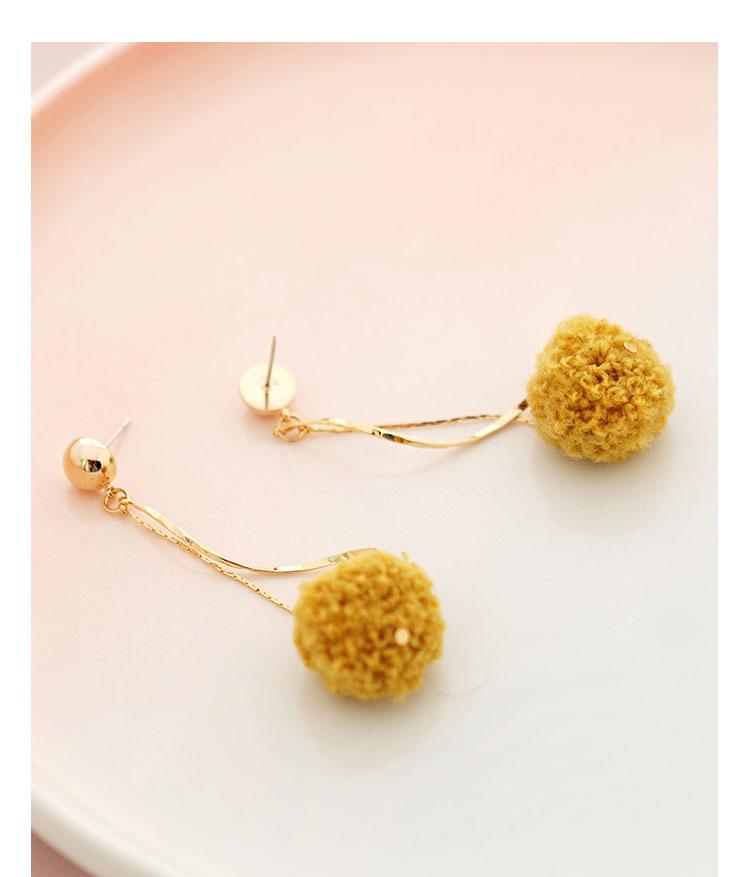 Gently ginger-colored hairball pendant earrings no ear socket clip girl - dianjiang-