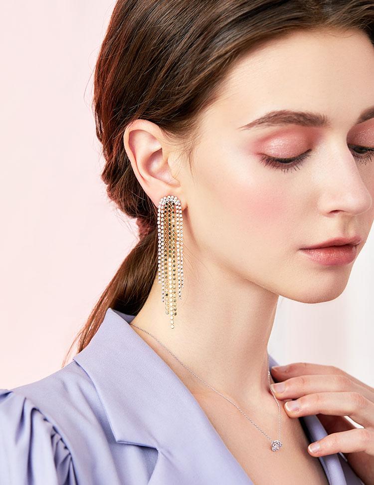 Glittering and luxurious multi-layer dinner style with diamond metal tassel long earrings and ear clips without earholes, female exaggeration in Europe and America - dianjiang-