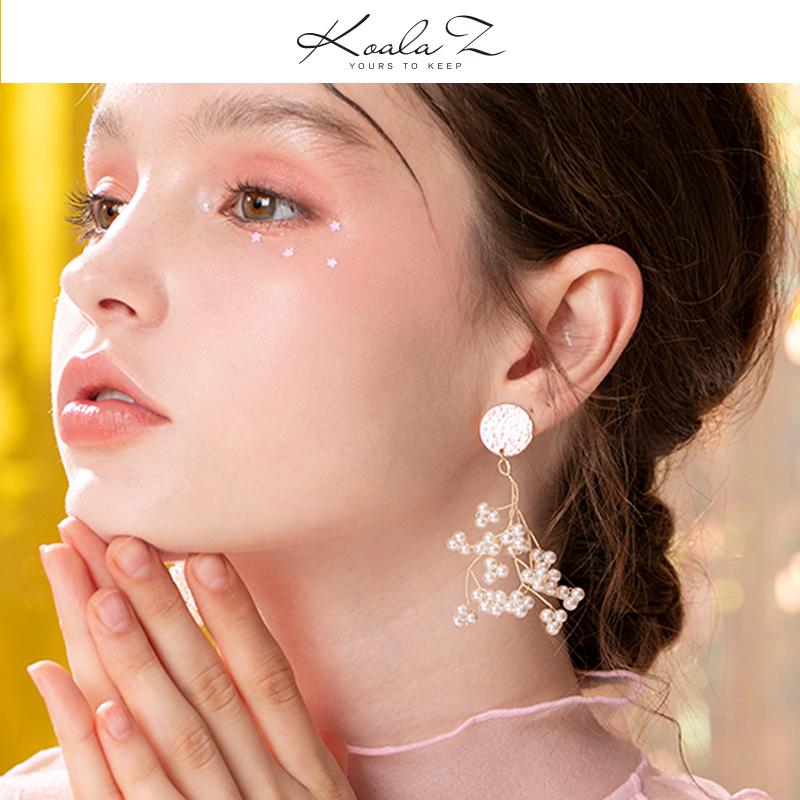 Hand made irregular wire, grape pearl string, long earring, ear clip, no ear hole, sweet and lovely girl - dianjiang-