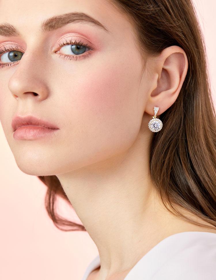 Classic commuter shining gem round diamond earrings earrings earrings earrings clip earless women's daily boutique in Europe and America - dianjiang-