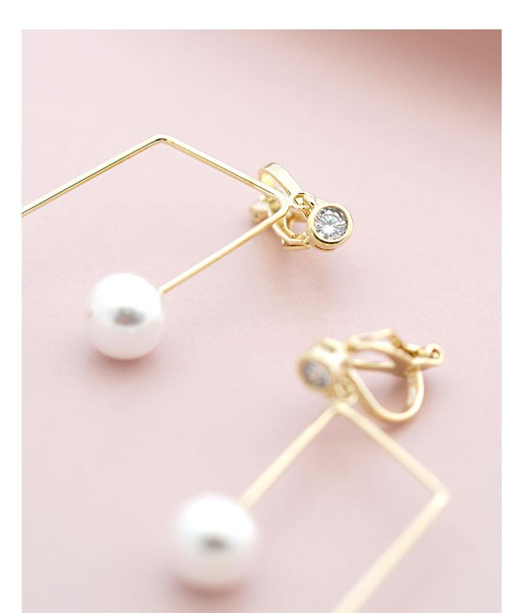 Simple design, simple design, sense of metal sound, imitation pearl earring, ear clip, ear clip, no ear hole, female, European and American personality, cold - dianjiang-