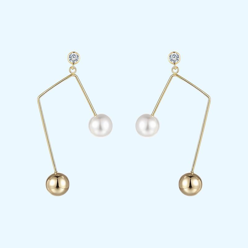 Simple and versatile, simple design, metal notes, pearl like earrings, ear clip, no ear hole, female, cold personality in Europe and America - dianjiang-