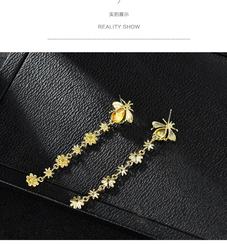 Clearance of the original 69.9 Flaw-free flannel bags do not return and do not change bees flower tassel ear clip - dianjiang-