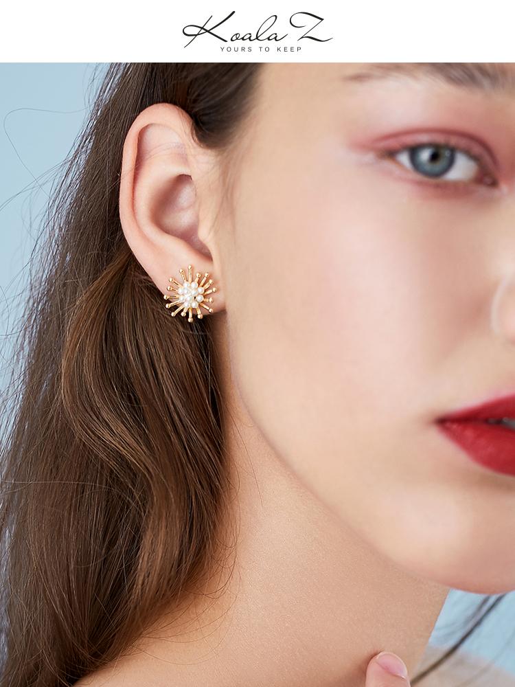 Tender little flower on the ear, delicate inlaid with rice bead, pearl flower, ear nail, earring, ear clip, female without ear hole - dianjiang-