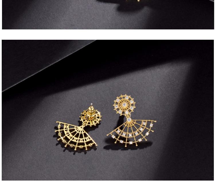 Exquisite hand-made European retro inlaid diamond hollow palace fan fan shaped earrings earrings ear clip earless female Korean temperament - dianjiang-