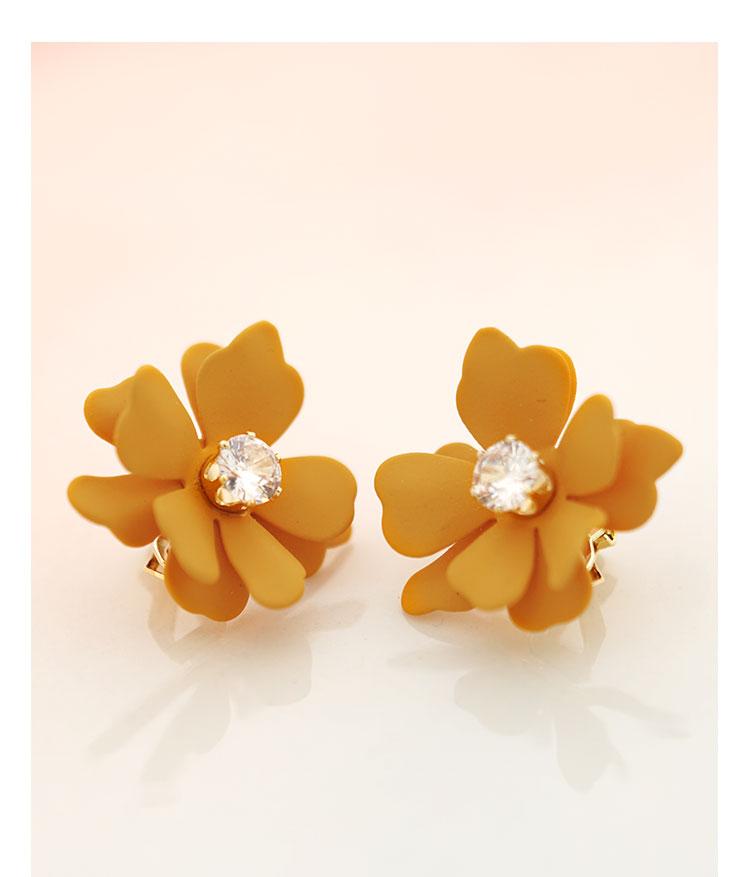 South Korea's new gentle little sister temperament Mo Landi orange turmeric flower earring earring earring female - dianjiang-