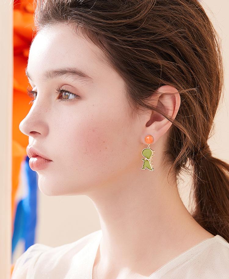 Cute age-reducing children's cartoon dinosaur drop glaze earring earring painless earhole adjustable earclip daily - dianjiang-