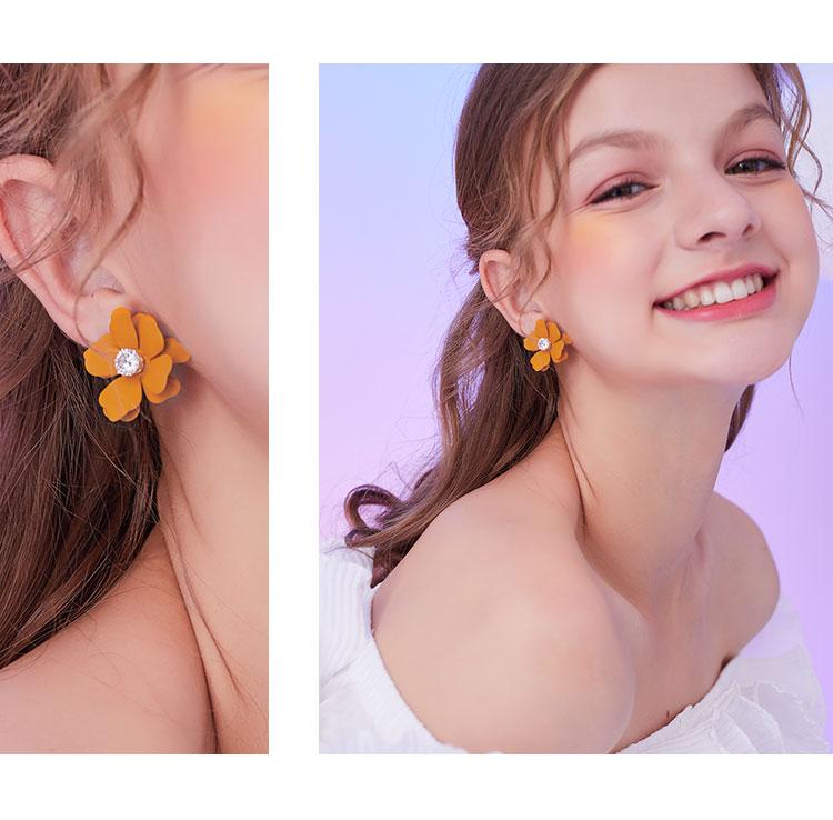 South Korea's new gentle little sister temperament Mo Landi orange turmeric flower earring earring earring female - dianjiang-