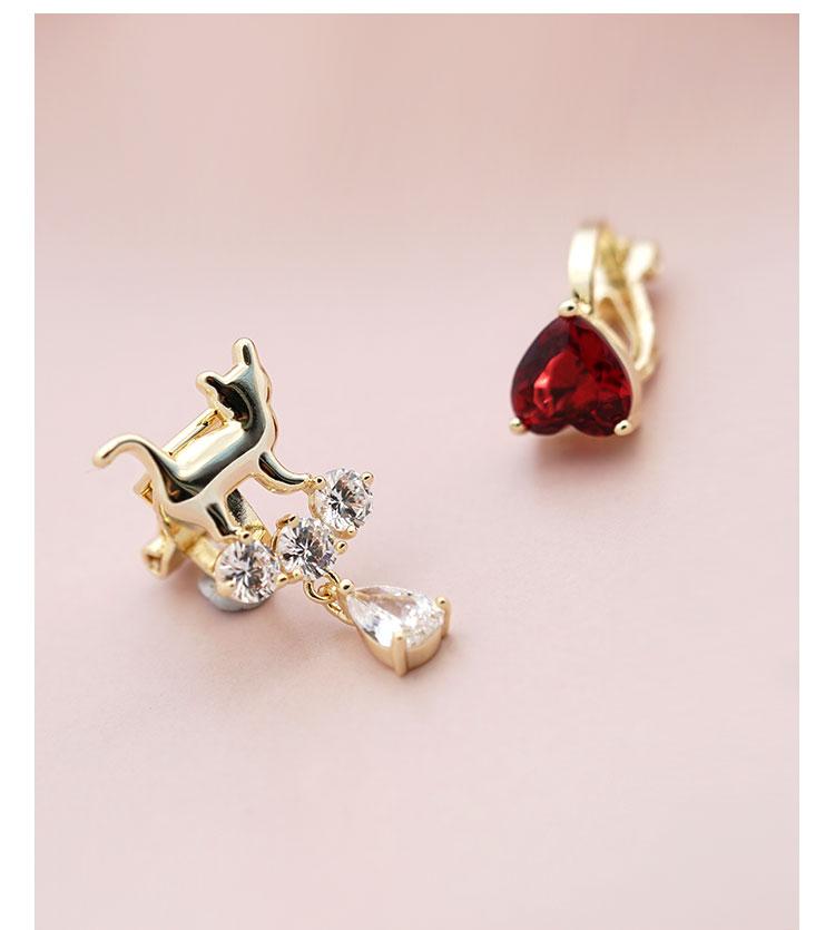 Japanese small fresh asymmetry chic red diamond love cat ear nail earrings no ear hole female - dianjiang-