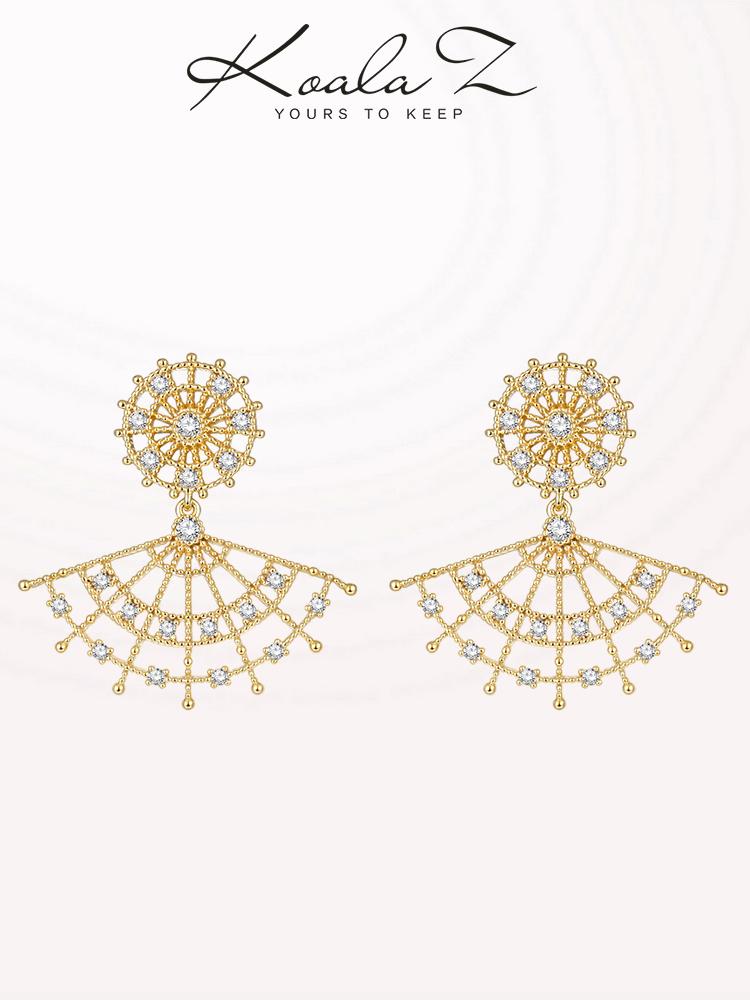 Exquisite hand-made European retro inlaid diamond hollow palace fan fan shaped earrings earrings ear clip earless female Korean temperament - dianjiang-