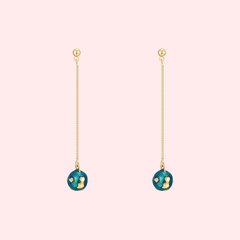 Original Japanese hand made glaze, sweet personality, blue dream, universe, starry sky, cat, ear stud, no ear hole, ear clip, female - dianjiang-