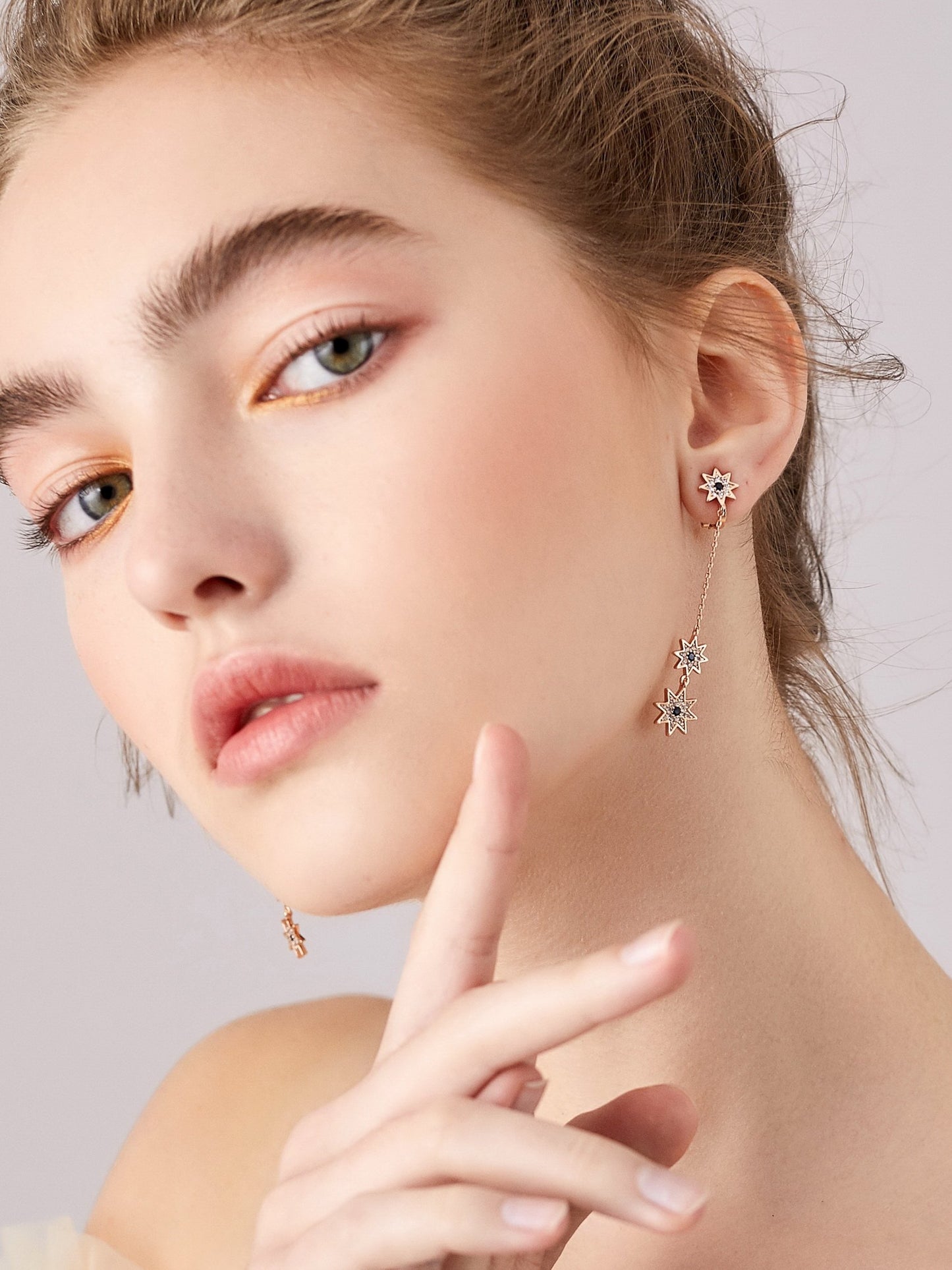 Long stream Su star star blue diamond earrings no ear hole female painless European and American parcel mail - dianjiang-