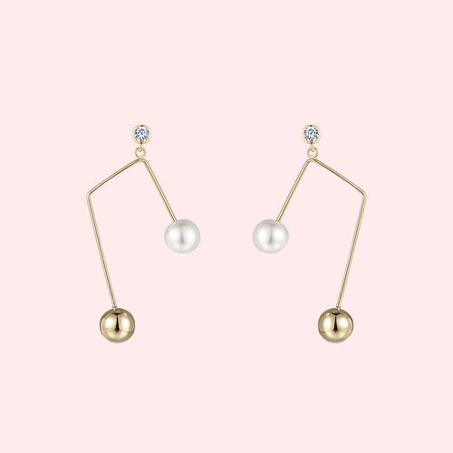 Simple and versatile, simple design, metal notes, pearl like earrings, ear clip, no ear hole, female, cold personality in Europe and America - dianjiang-