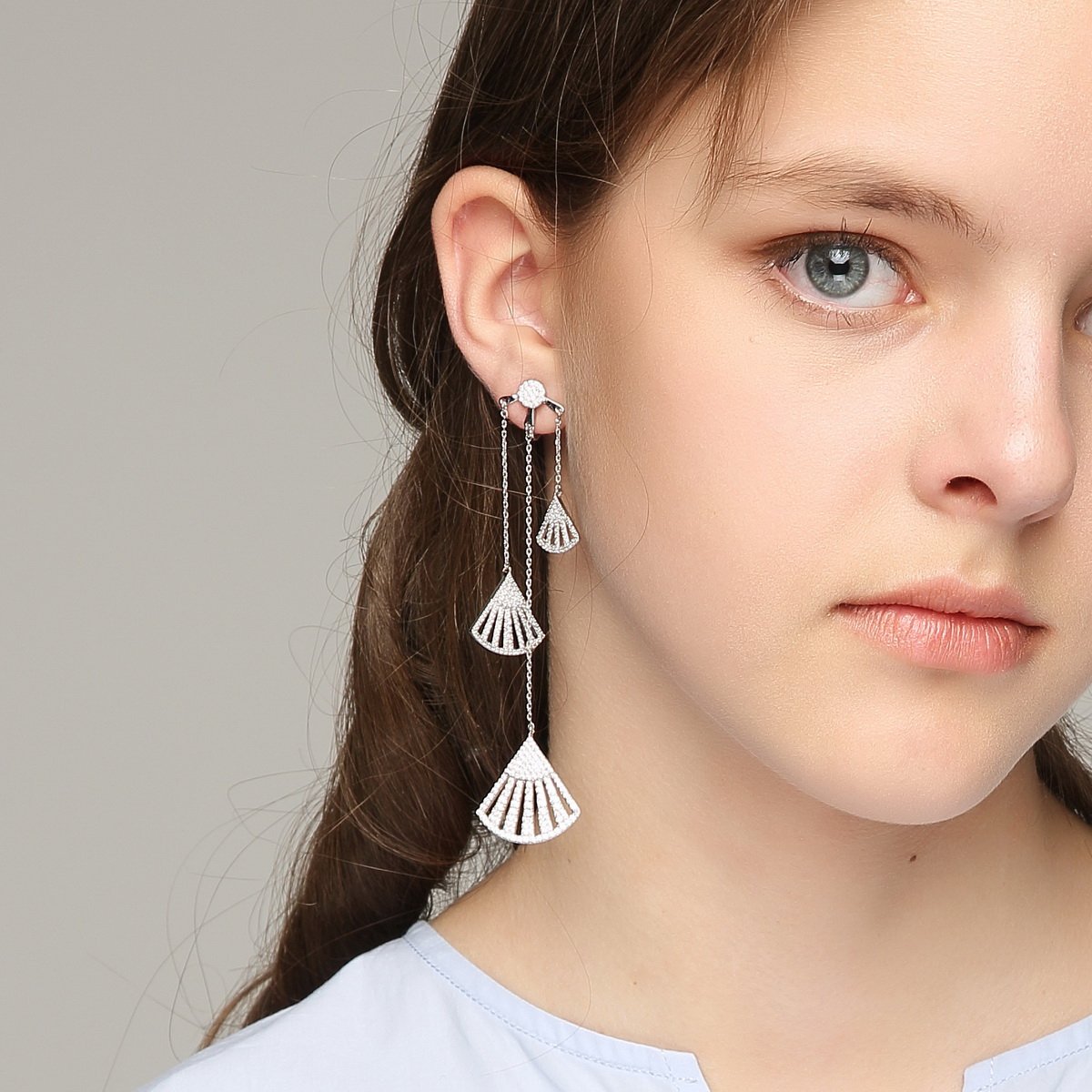 Luxury boutique Zhao Liying same style micro inlay asymmetric fan-shaped tassel long earclip Earrings no ear hole female Europe and America - dianjiang-